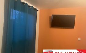 Pia Home Le Bajoni